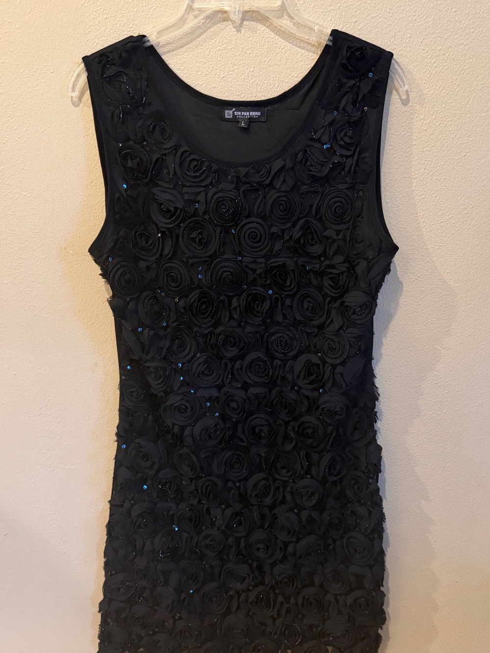 Xin Pan Rong Collection Black Rosette Sequin Sleeveless Dress Large